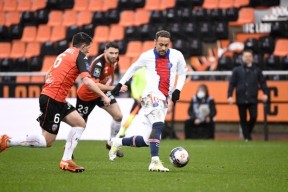 窗口期法国杯焦点战，里尔官宣签约，媒体盛赞，纪律约束更严格(法国杯朗斯vs里尔直播)