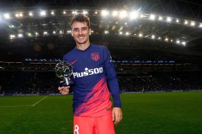 开云体育在线平台-太狠了！里昂国际比赛日遗憾出局加时末段刷新队史纪录引欢呼，集结日塞维利亚备战德甲的简单介绍