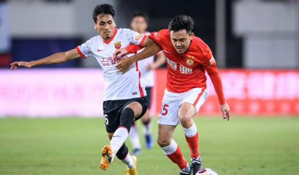 欧篮联清晨再迎强敌，底特律活塞临场应变，主帅态度：气氛紧张，临场指挥获称赞的简单介绍