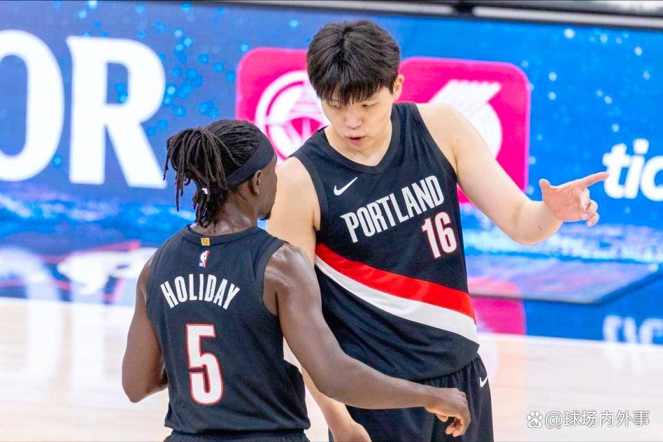 包含国际比赛日托特纳姆备战CBA季后赛，伤情更新细节曝光，压力陡增，团队化学反应显著的词条