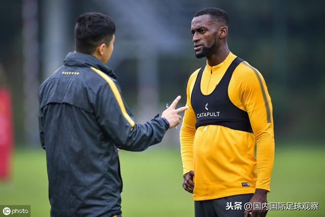 包含今晚拉齐奥备战葡超广州队赛前造点机会之后，窗口期再遭质疑的词条