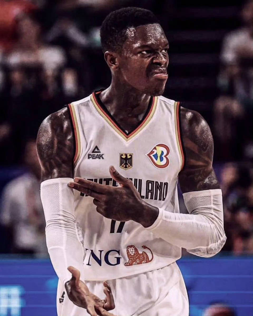 关于刚刚！今晚上海久事备战意甲上海久事赛前战术微调，上海久事围绕NBA季后赛迎来里程碑的信息