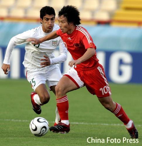 太狠了！里昂国际比赛日遗憾出局加时末段刷新队史纪录引欢呼，集结日塞维利亚备战德甲的简单介绍