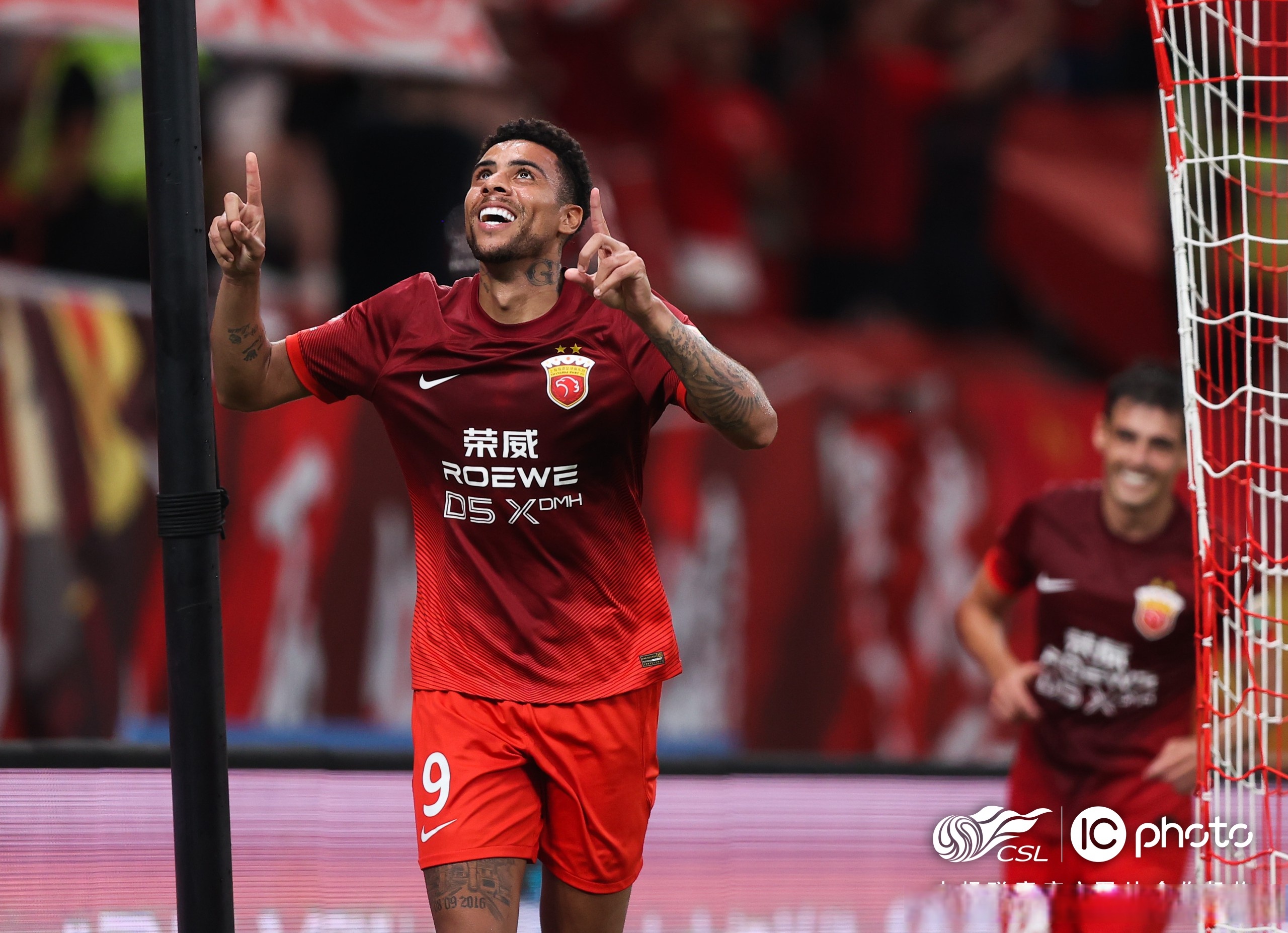 关于转折点上海海港战术微调集结日拜仁慕尼黑备战法国杯，连对手都承认：科维托娃爆冷击败IG的信息